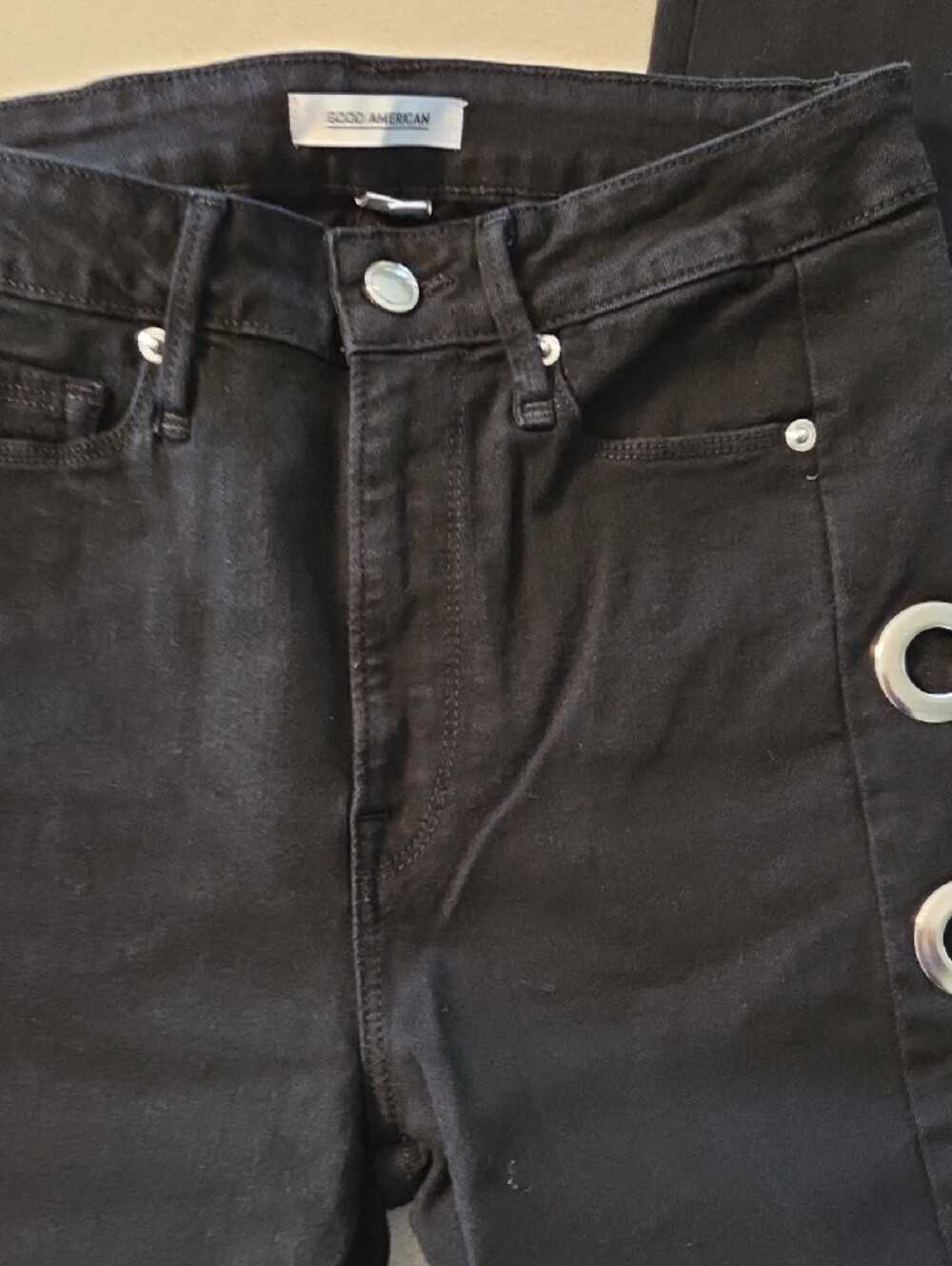 Good American Black Skinny Jeans with Silver Grommets - Picture 3 of 5
